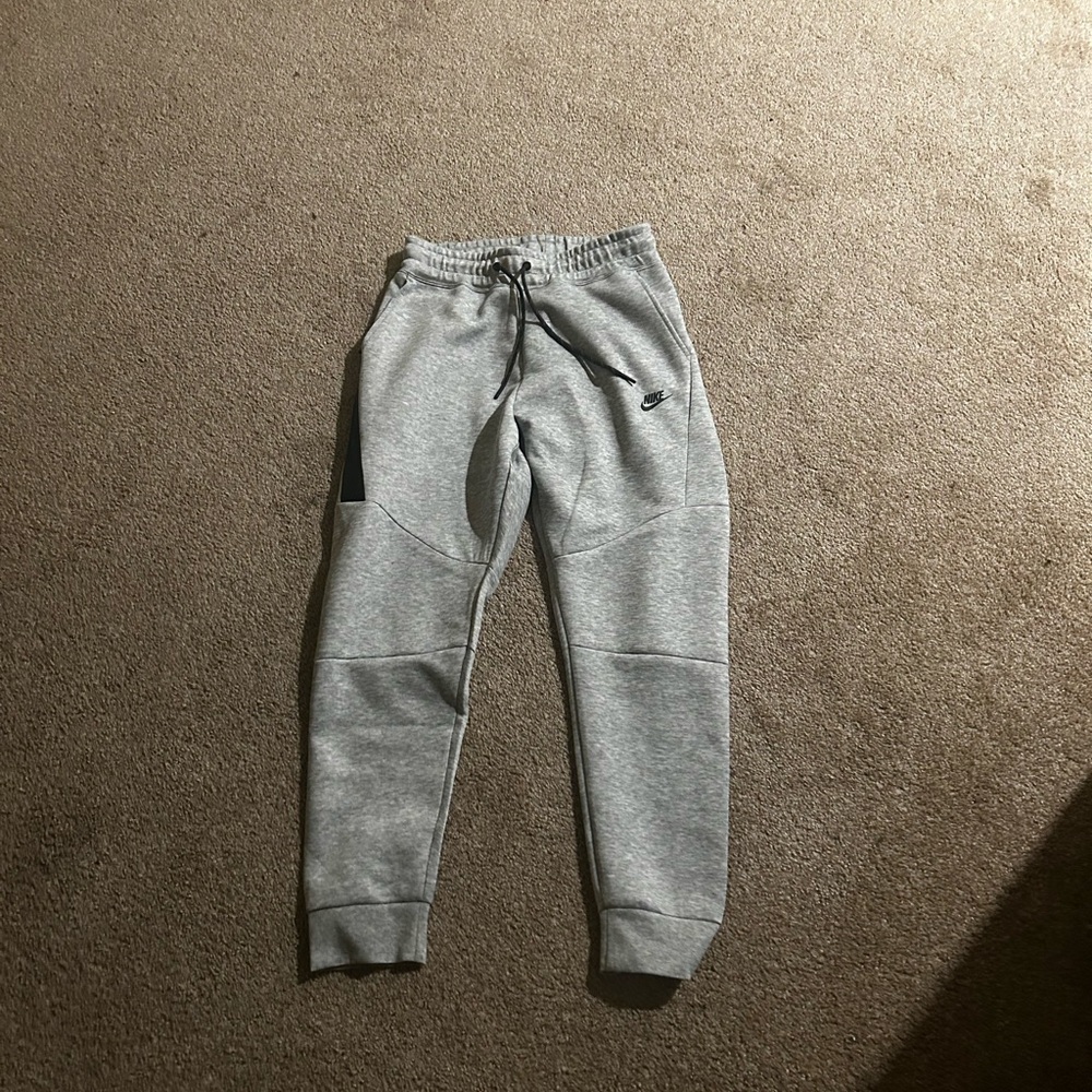 nike tech pants